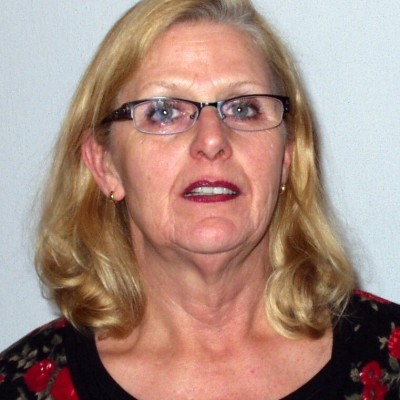Marianne Peek